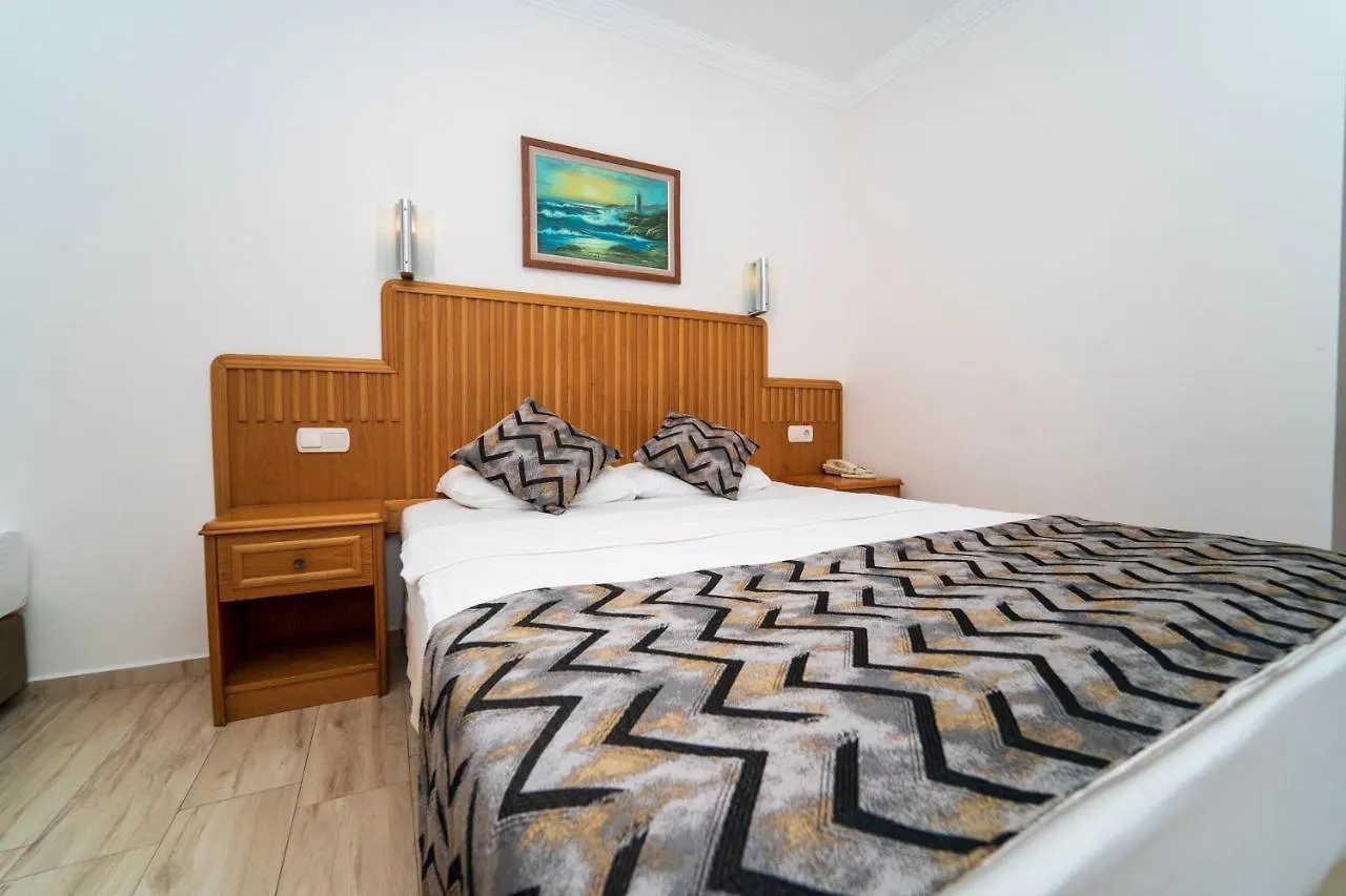 Belcehan Hotel Oludeniz 3*,