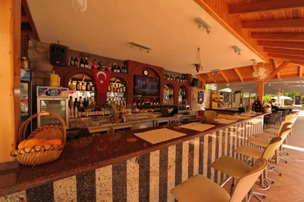 Belcehan Hotel Олудениз